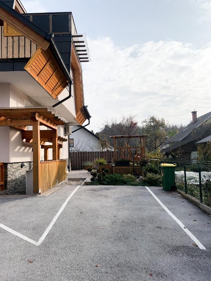 Lovely Basement Rental ブレッド エクステリア 写真